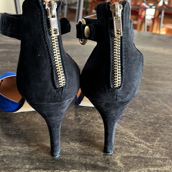 So cute with jeans or a dress - Picture 3 of 4